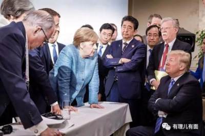 G7峰会，这张照片太传神！