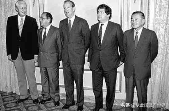 日本首相的更迭，一个延续多年的目标，正在慢慢按计划推进