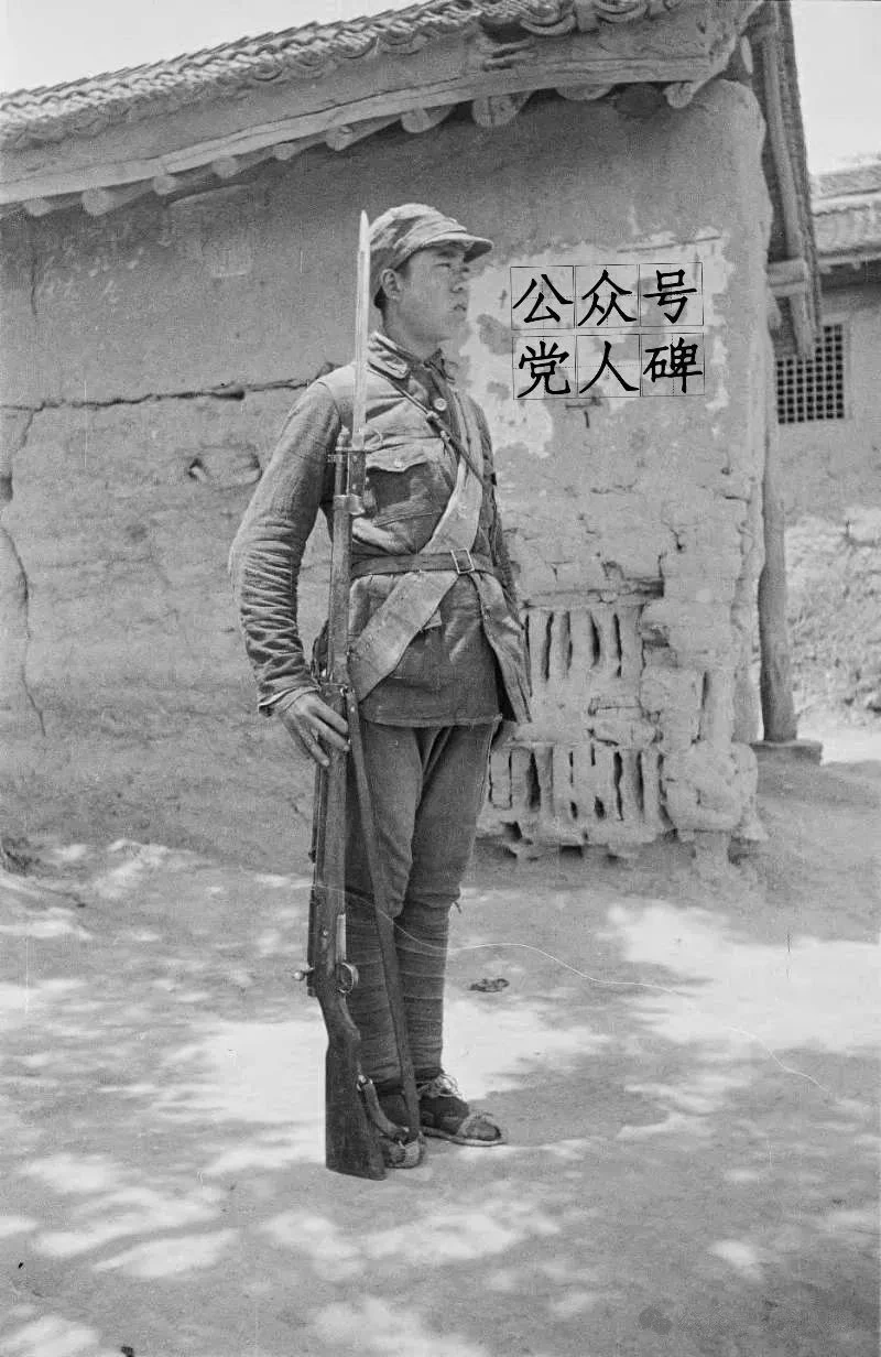 投降能好了？5八路军战士.jpg