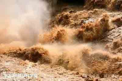 对毛主席不敬是一切乱象之源！