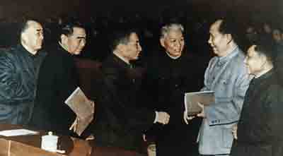 史海钩沉】大跃进及人民公社化失败毛泽东在七千人大会上检讨